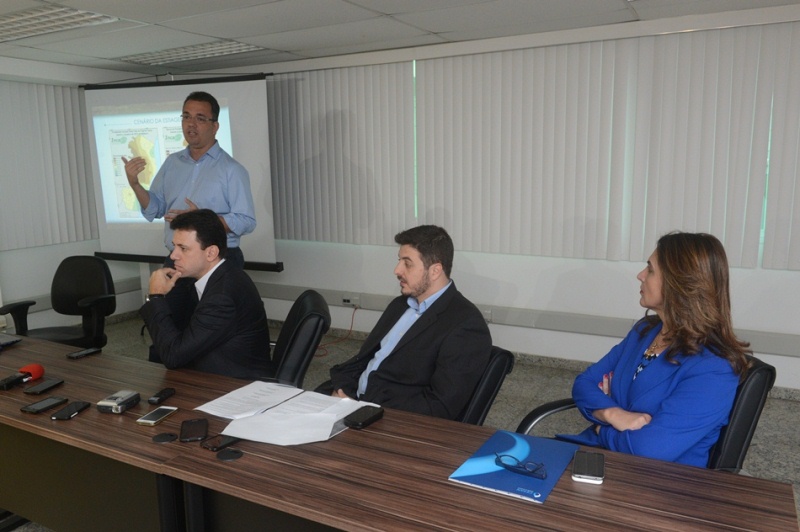 coletiva005